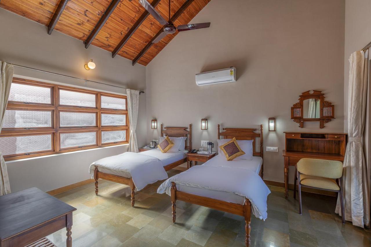 The Kutchh Courtyard Apartment Kukma Bagian luar foto